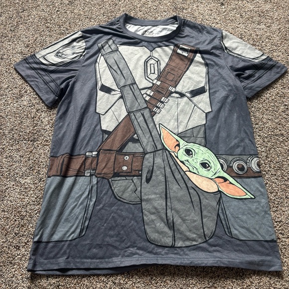 Star Wars Other - Star Wars mandalorian XL T-Shirt - Gray with Baby Yoda Design